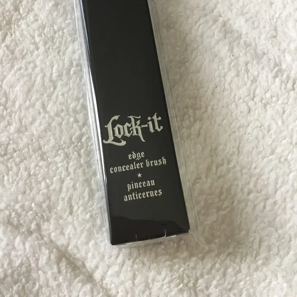 Kat Von D brand kat
